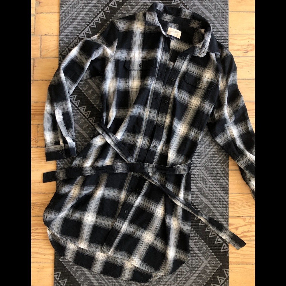 Universal Thread long plaid flannel